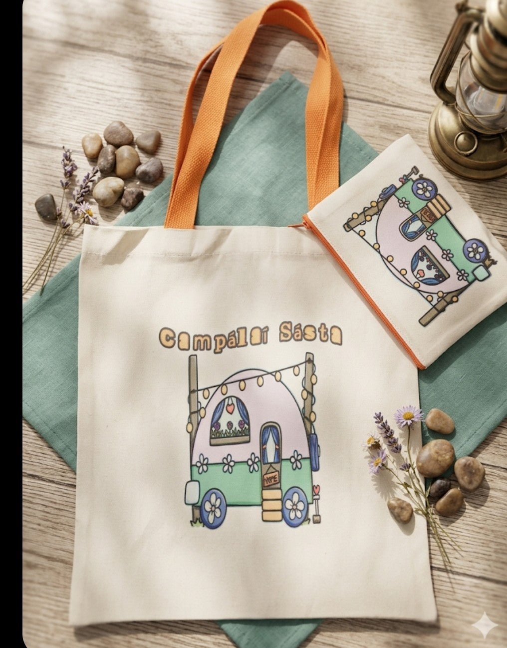 Tote bag & make-up bag/ purse.